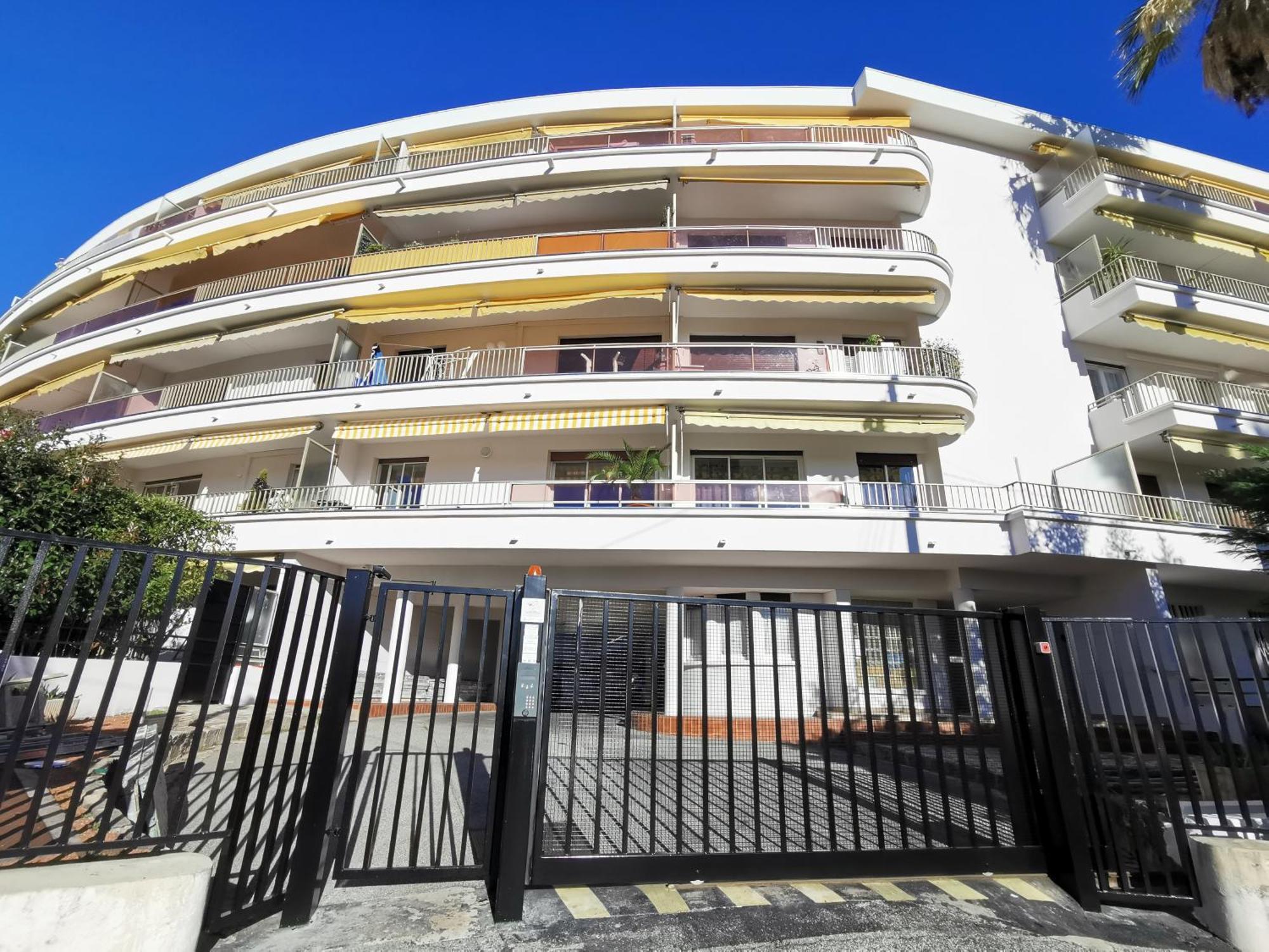 Le Chester Appartement 3 Pieces Cannes Proche Croisette Bord De Mer Dış mekan fotoğraf
